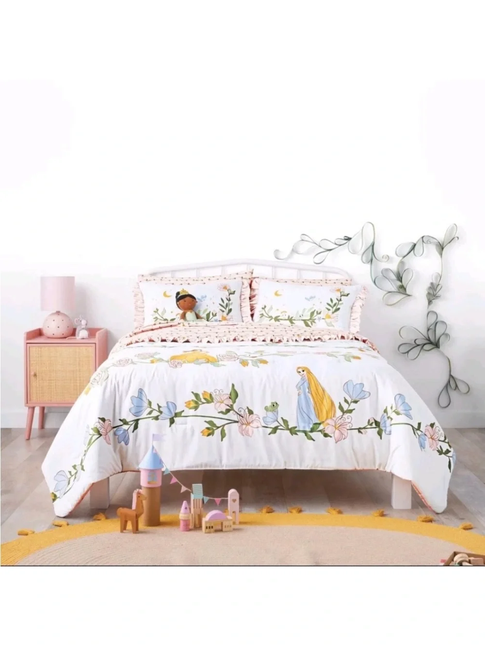 3pc Full/Queen Princess Vine Kids' Comforter-The Disney Collection by Pillowfort